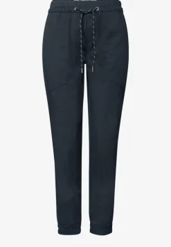 Slim Leg Hose in leichter Qualität