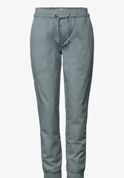 Slim Leg Hose in leichter Qualität