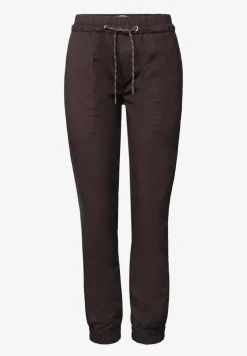 Slim Leg Hose in leichter Qualität