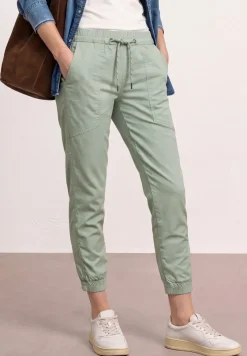 Slim Leg Hose in leichter Qualität