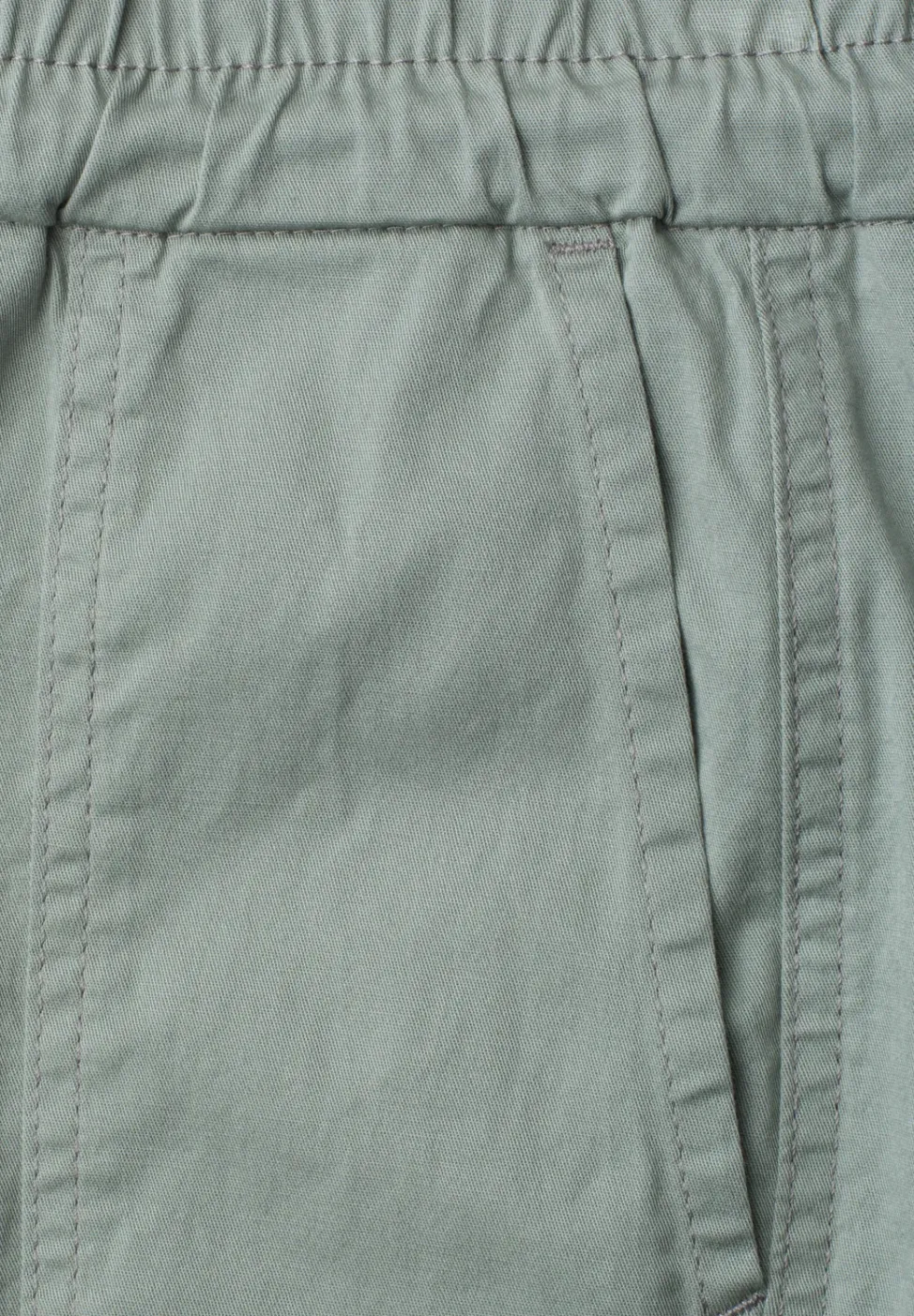 Slim Leg Hose in leichter Qualität