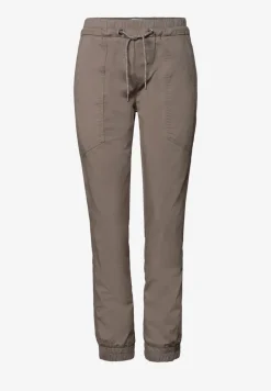 Slim Leg Hose in leichter Qualität