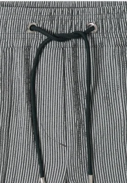 Slim Leg Hose in Seersucker Qualität
