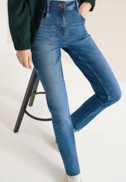 Slim Leg Jeans