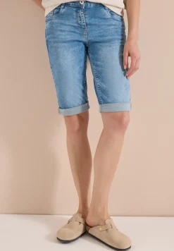 Slim Leg Jeansshorts