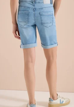 Slim Leg Jeansshorts im Casual Fit