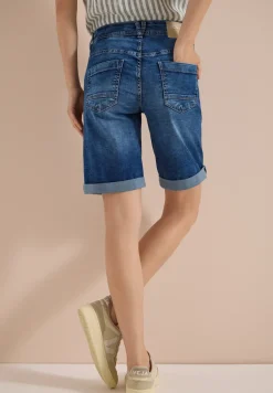 Slim Leg Jeansshorts im Casual Fit