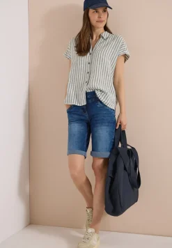 Slim Leg Jeansshorts im Casual Fit