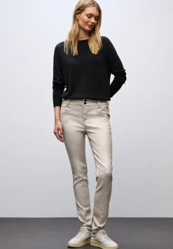 Slim Fit Coated Hose