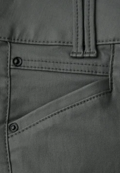 Slim Fit Coated Hose