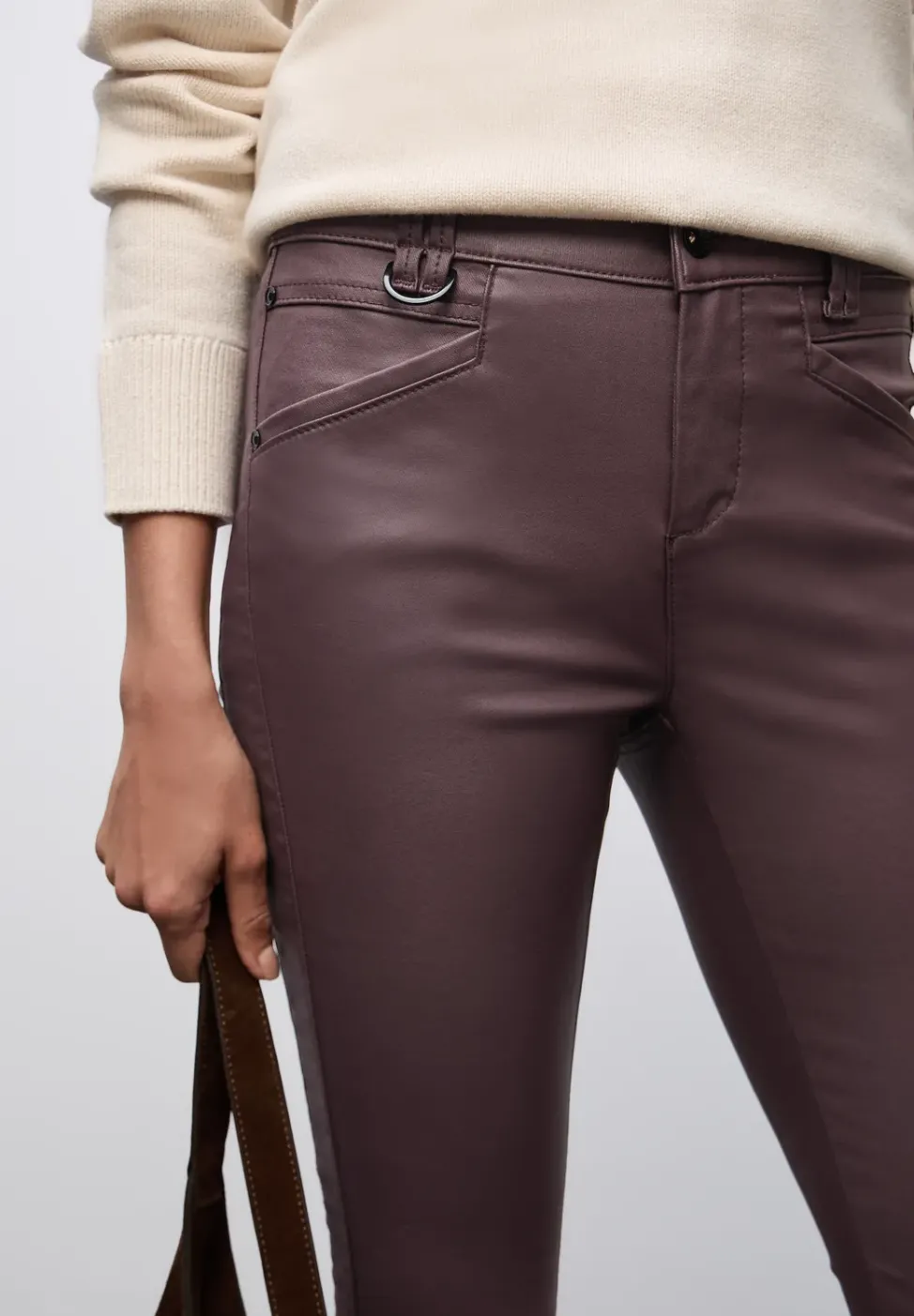 Slim Fit Coated Hose
