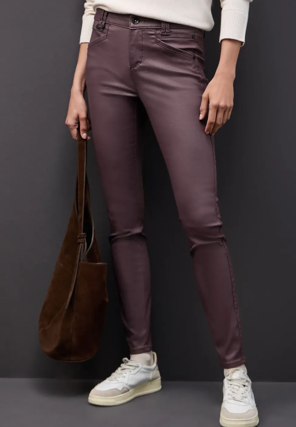 Slim Fit Coated Hose