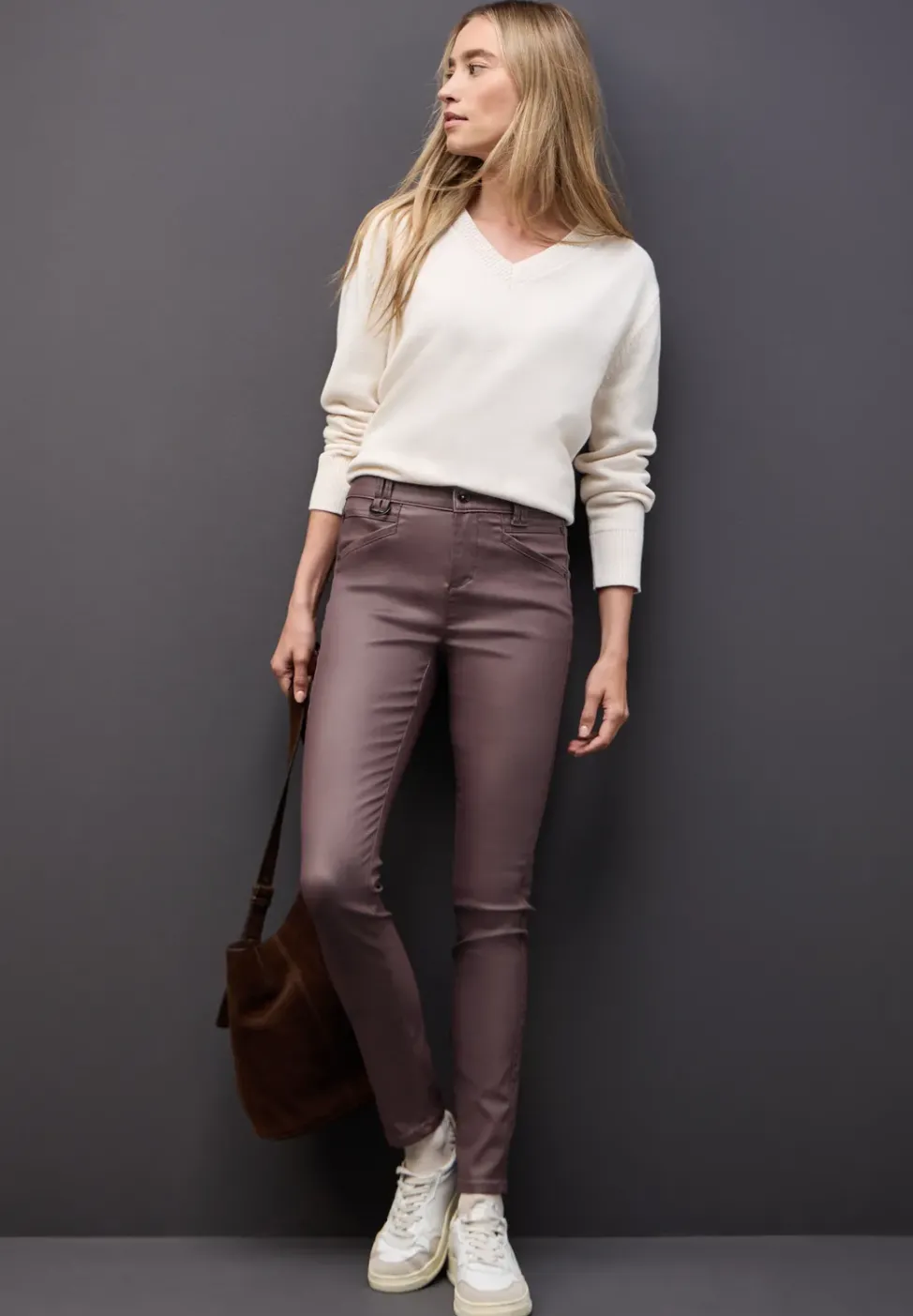 Slim Fit Coated Hose
