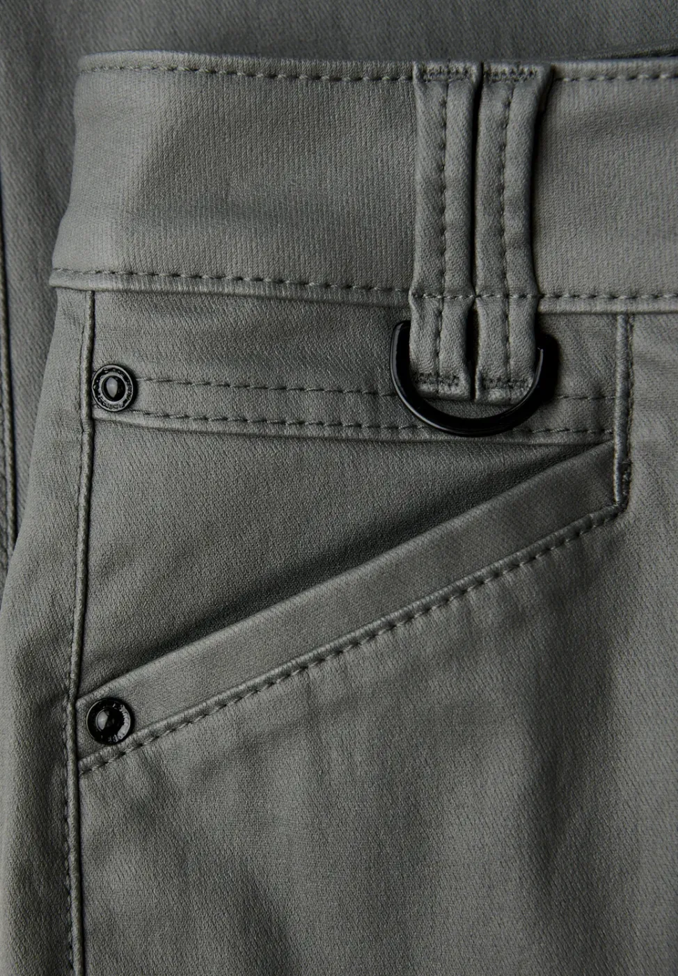 Slim Fit Coated Hose