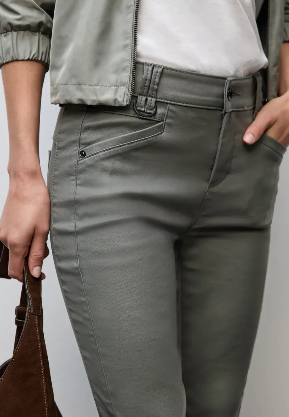 Slim Fit Coated Hose