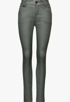 Slim Fit Coated Hose
