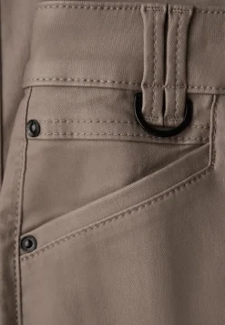 Slim Fit Coated Hose