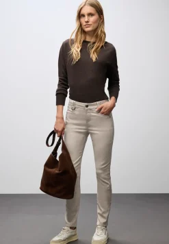 Slim Fit Coated Hose