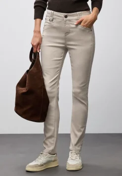 Slim Fit Coated Hose