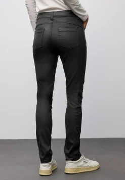 Slim Fit Coated Hose