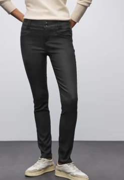 Slim Fit Coated Hose