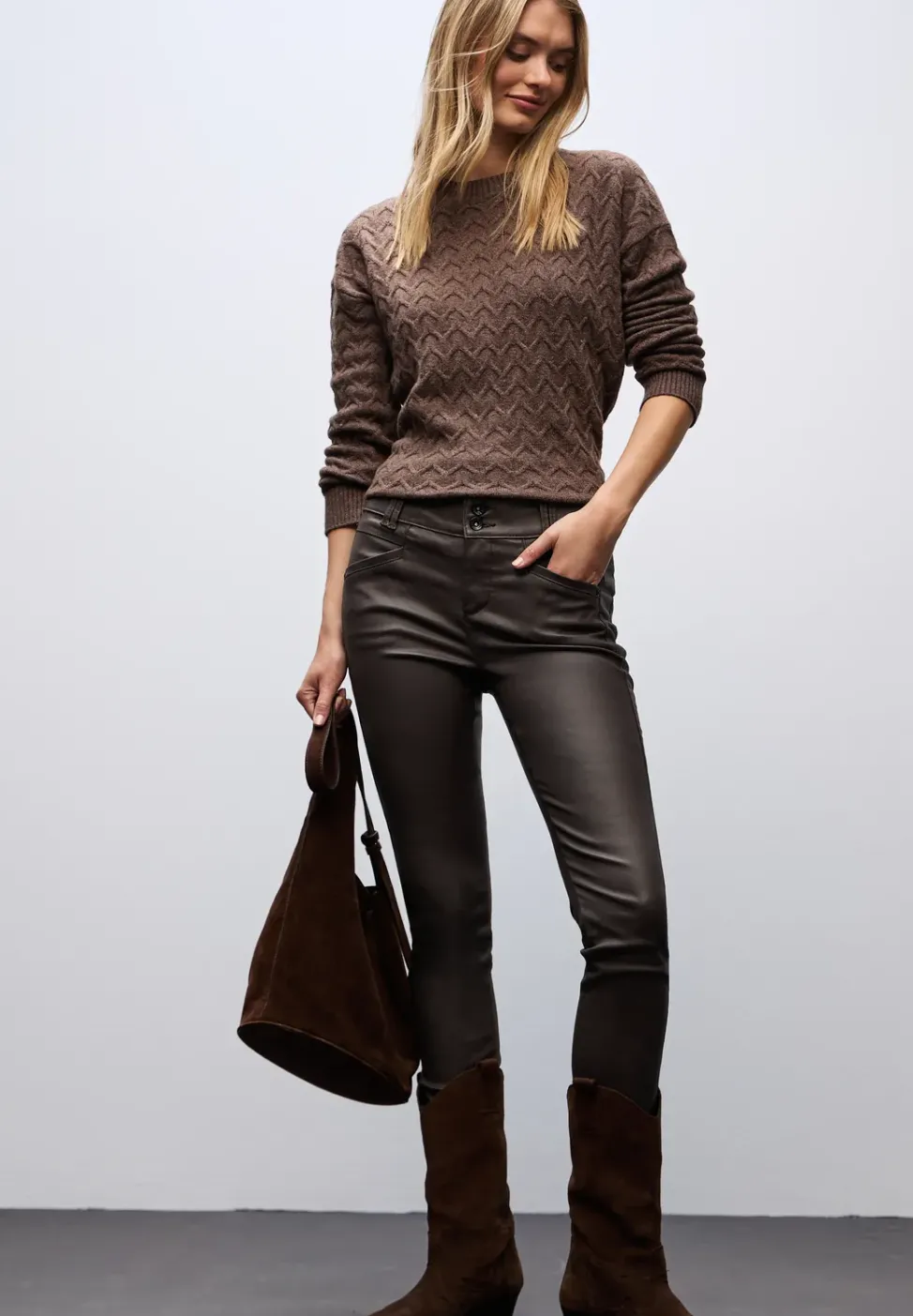 Slim Fit Coated Hose