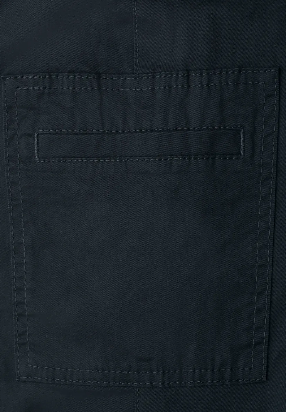 Slim Leg Chino mit Taschen im Cargo-Look