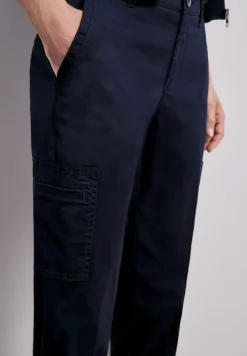 Slim Leg Chino mit Taschen im Cargo-Look