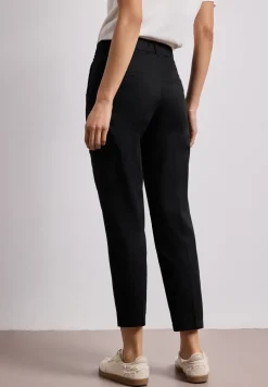 Slim Leg Chino mit Taschen im Cargo-Look