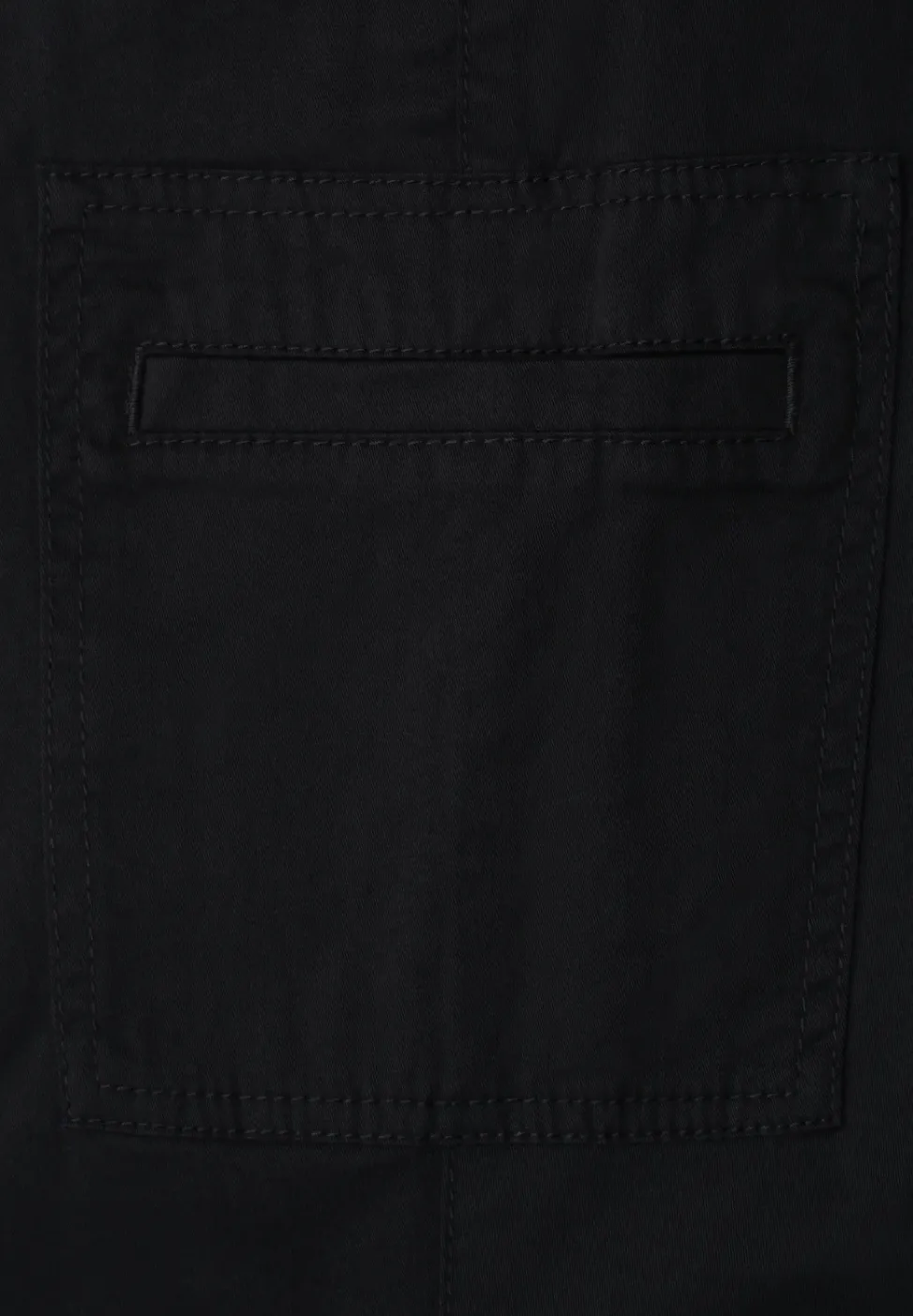 Slim Leg Chino mit Taschen im Cargo-Look