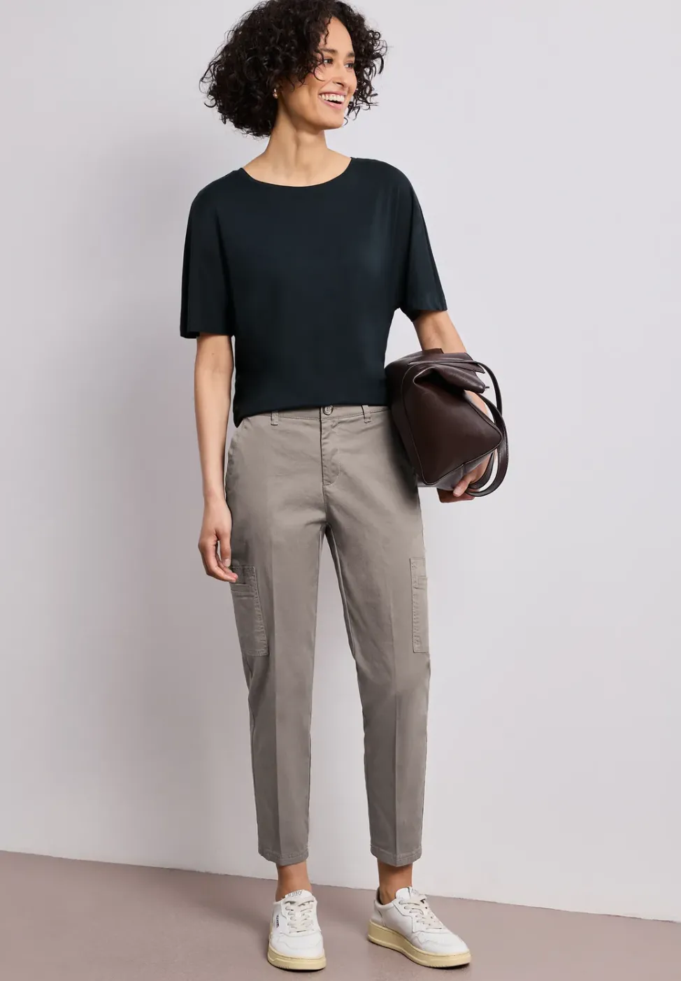 Slim Leg Chino mit Taschen im Cargo-Look