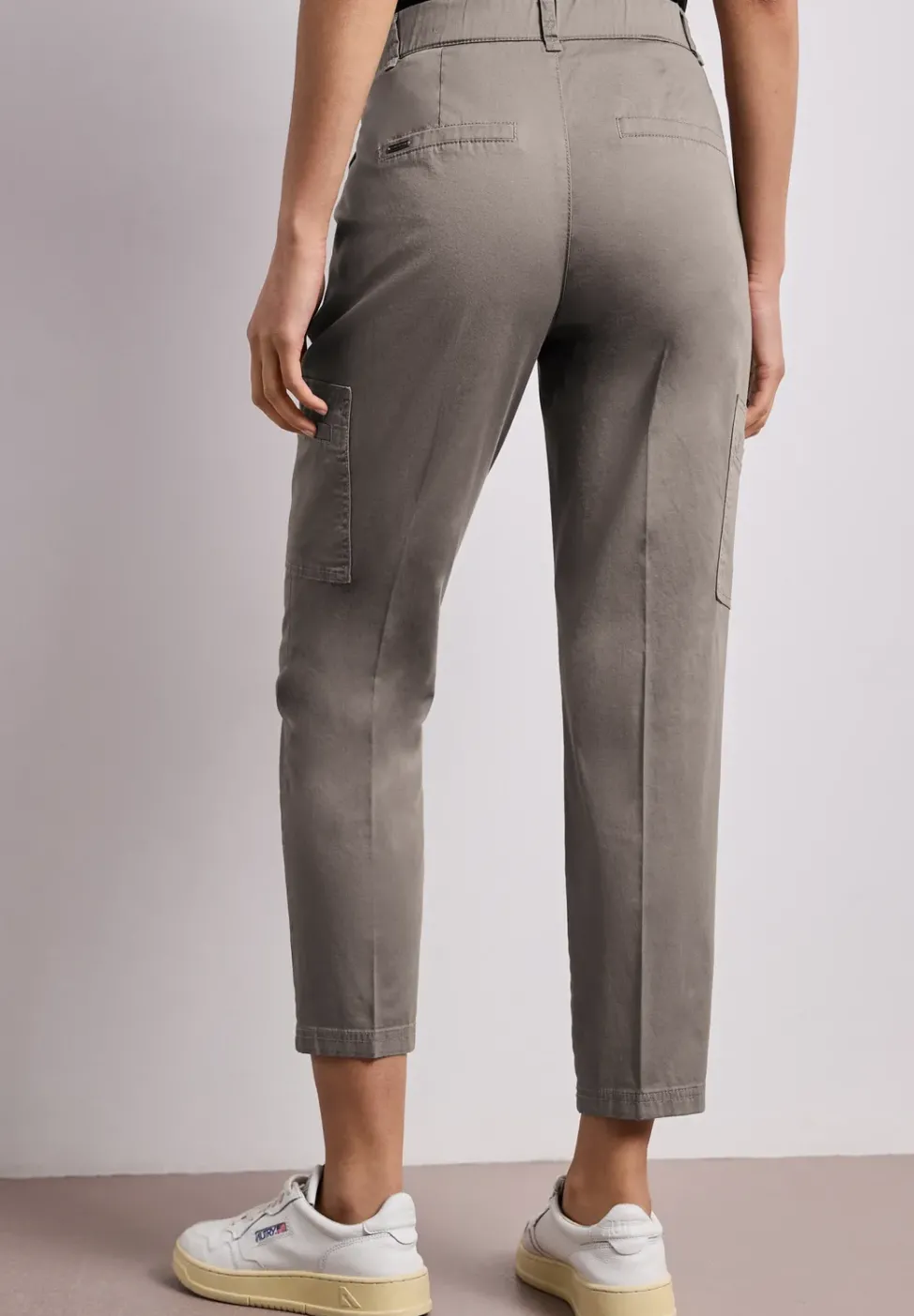 Slim Leg Chino mit Taschen im Cargo-Look