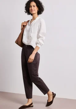 Slim Leg Chino mit Taschen im Cargo-Look