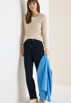 Slim Leg Hose