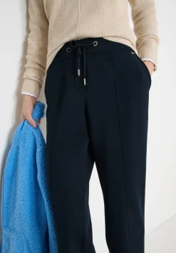 Slim Leg Hose