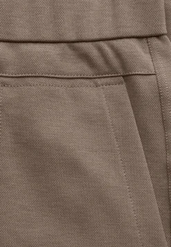 Slim Leg Hose