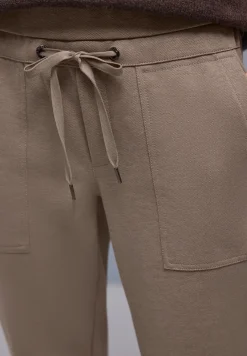 Slim Leg Hose