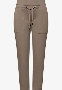 Slim Leg Hose