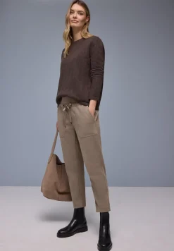 Slim Leg Hose