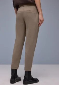Slim Leg Hose