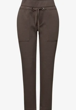Slim Leg Hose