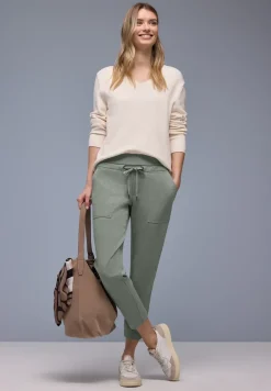 Slim Leg Hose