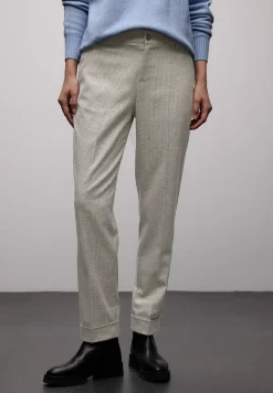 Slim Leg Hose