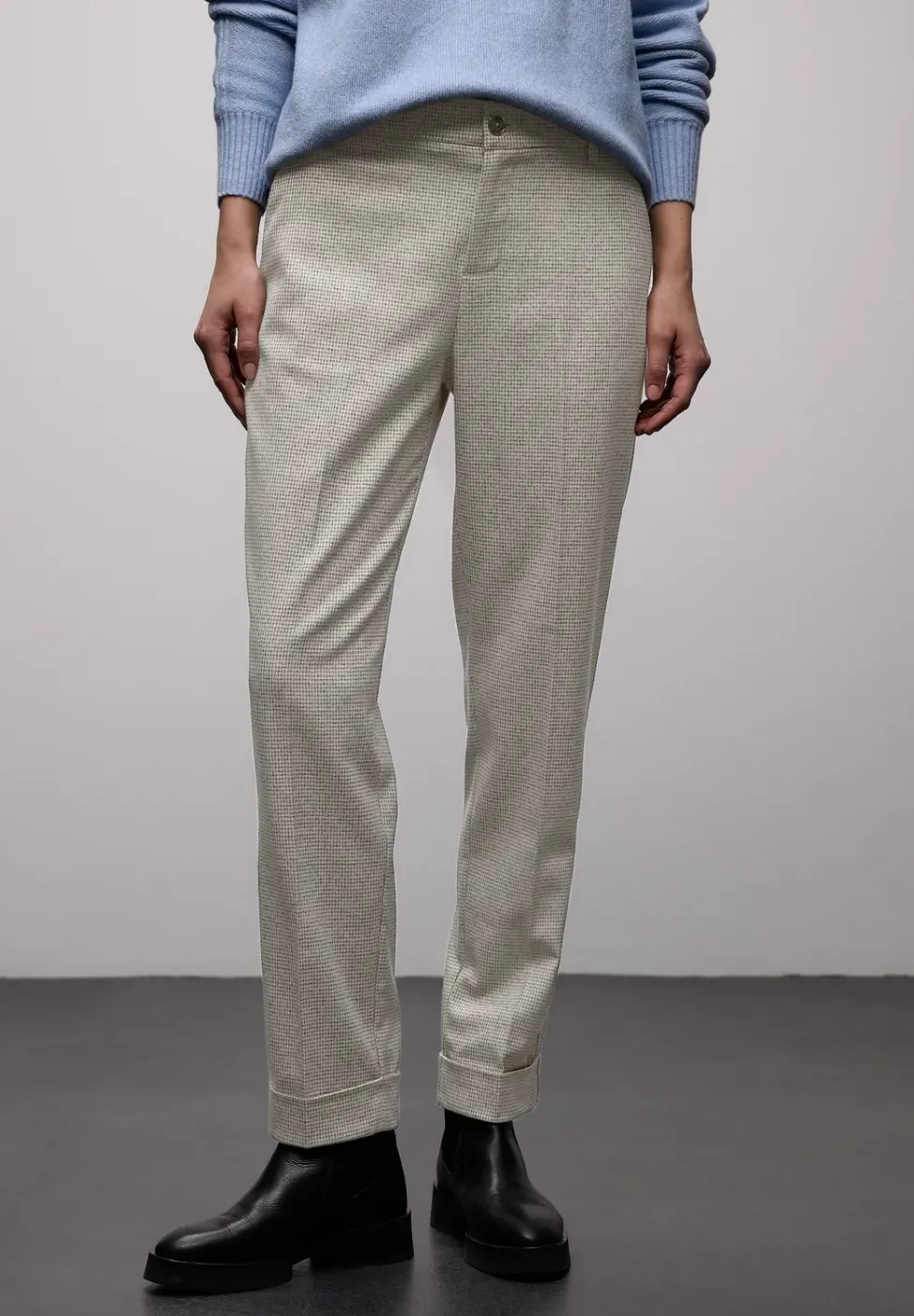 Slim Leg Hose