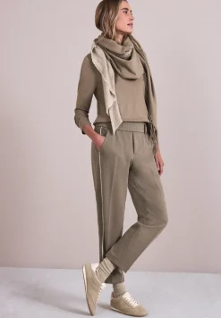 Slim Leg Hose