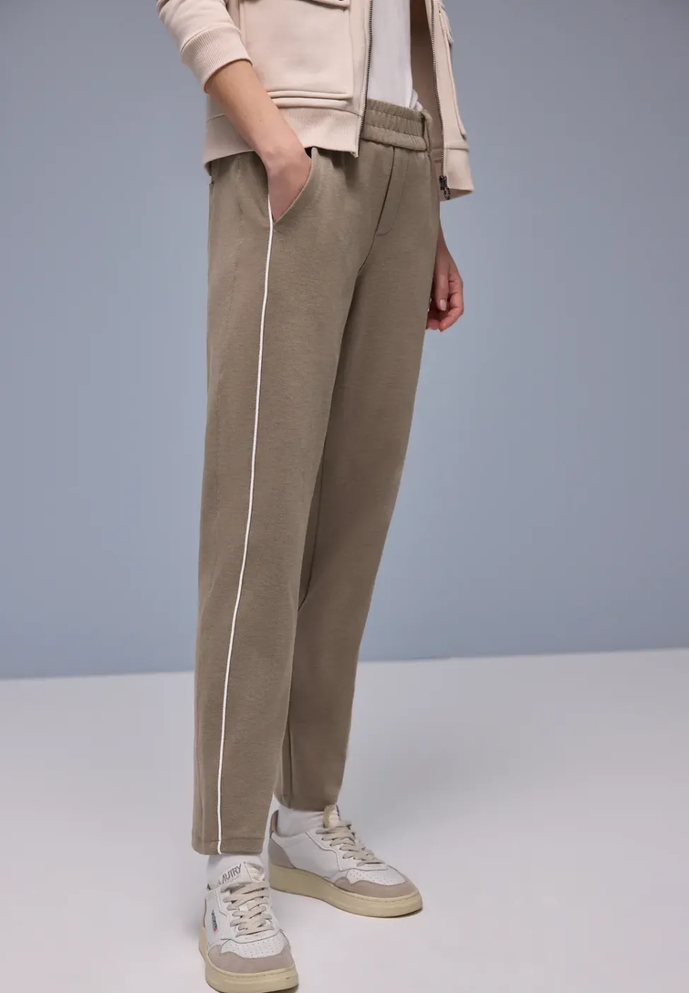Slim Leg Hose