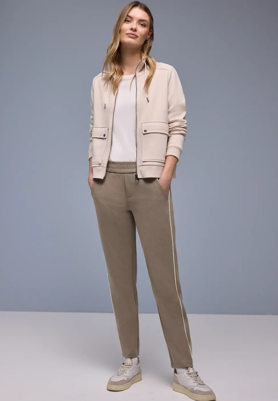 Slim Leg Hose
