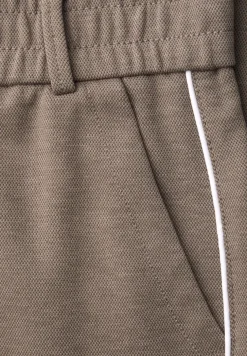 Slim Leg Hose