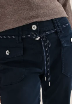 Slim Leg Hose