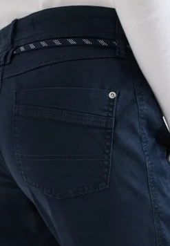 Slim Leg Hose
